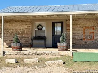11 Main St, Blanco, TX 78606