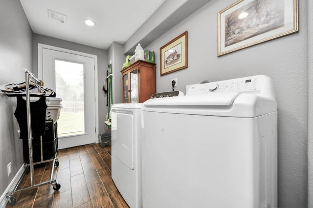 130 County Road 3470 N, Cleveland, TX 77327