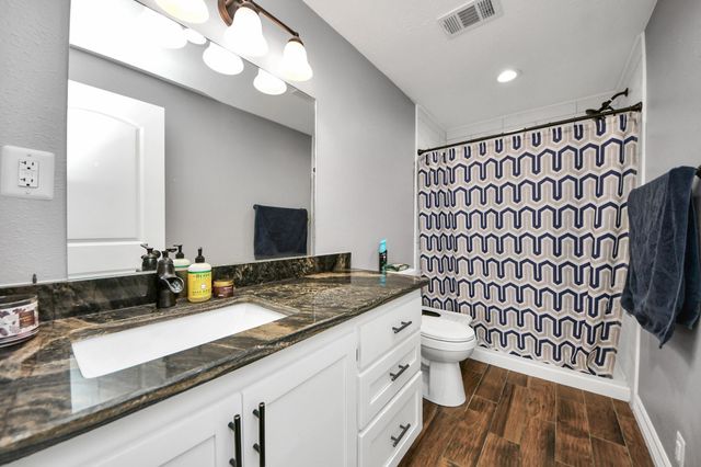 130 County Road 3470 N, Cleveland, TX 77327