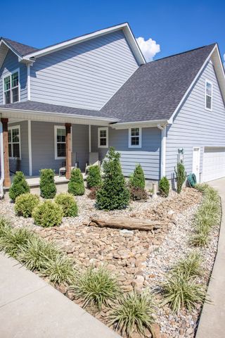 5761 Lexie Beans Creek Rd, Belvidere, TN 37306