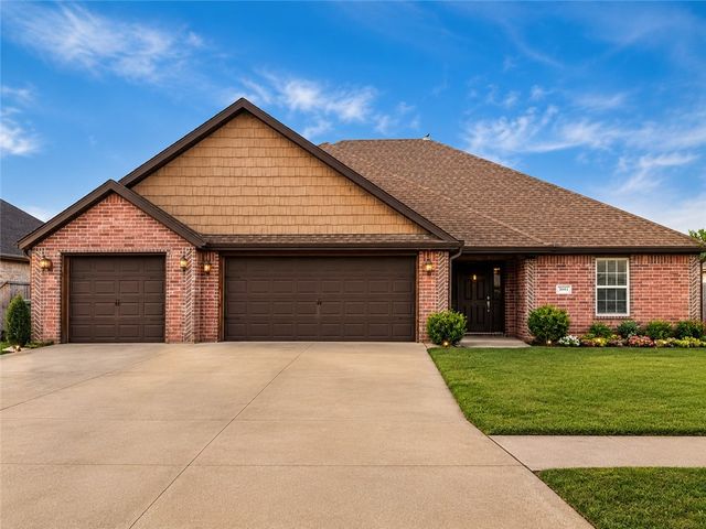 3001 N 18Th Street, Rogers, AR 72756
