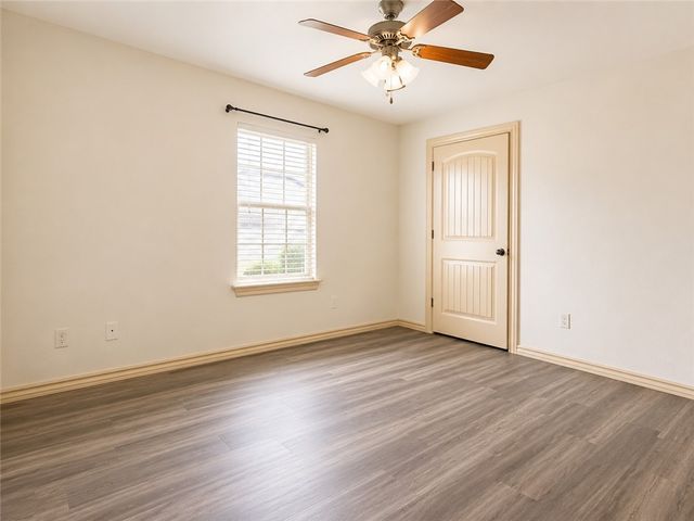 3001 N 18Th Street, Rogers, AR 72756