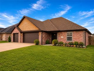 3001 N 18Th Street, Rogers, AR 72756