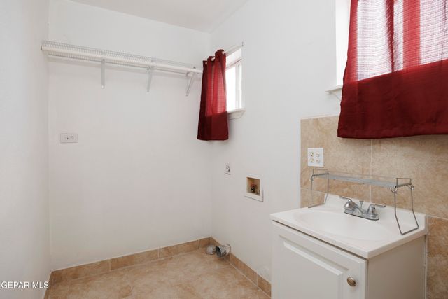 13099 Bowdoin Drive, Horizon City, TX 79928