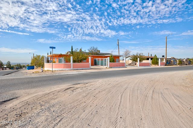 13099 Bowdoin Drive, Horizon City, TX 79928