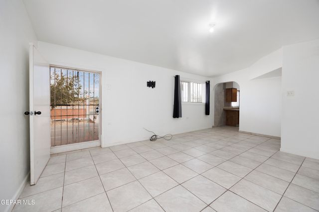 13099 Bowdoin Drive, Horizon City, TX 79928