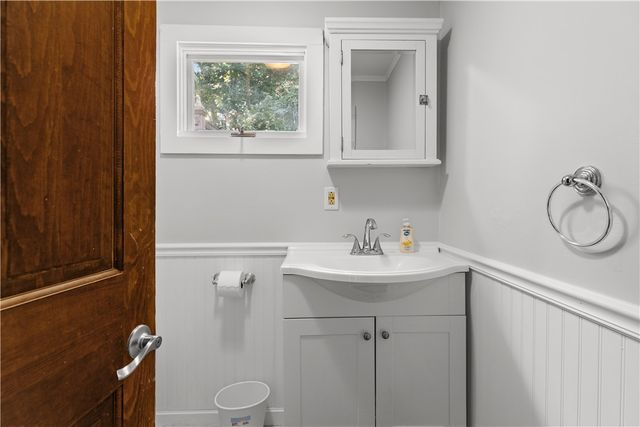 35 Pope Street, Newport, RI 02840