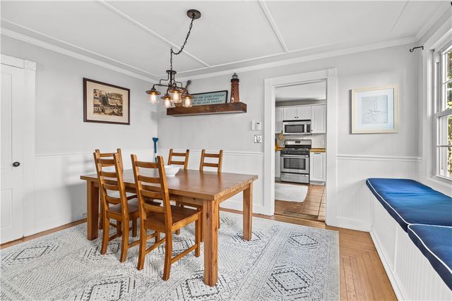 35 Pope Street, Newport, RI 02840