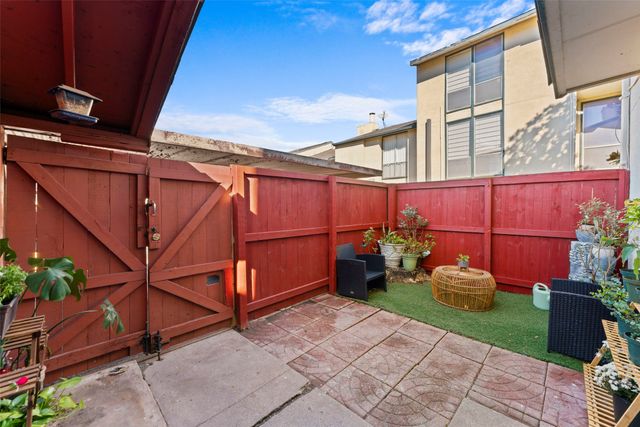 7125 Fair Oaks Avenue 12, Dallas, TX 75231