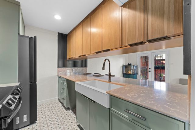 7125 Fair Oaks Avenue 12, Dallas, TX 75231