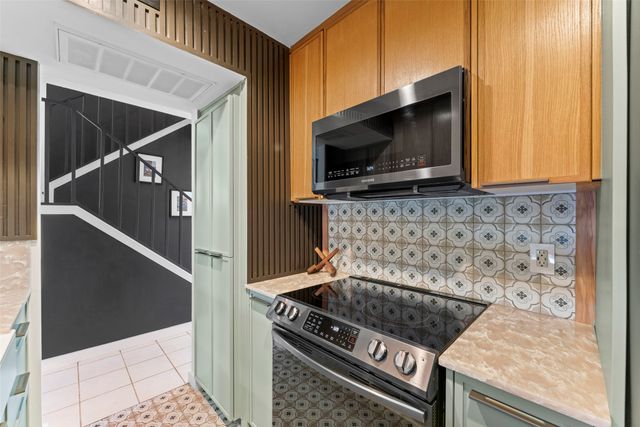 7125 Fair Oaks Avenue 12, Dallas, TX 75231