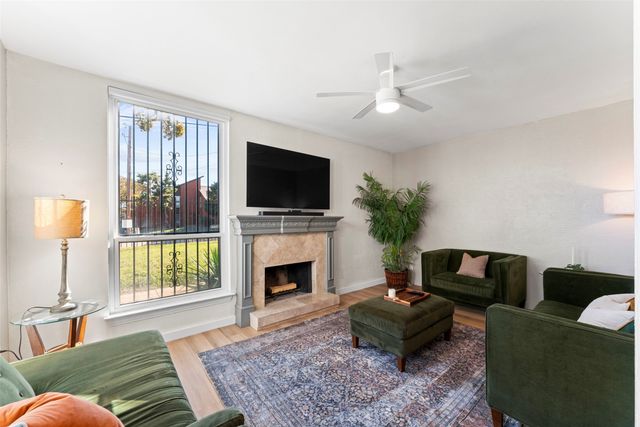 7125 Fair Oaks Avenue 12, Dallas, TX 75231