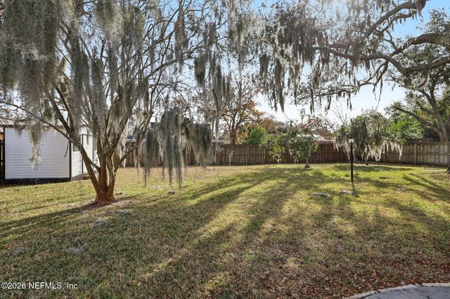 2557 GLENLOCH Court, Orange Park, FL 32065