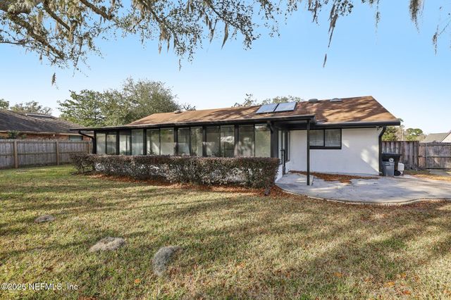 2557 GLENLOCH Court, Orange Park, FL 32065