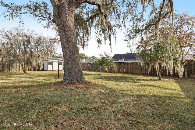 2557 GLENLOCH Court, Orange Park, FL 32065