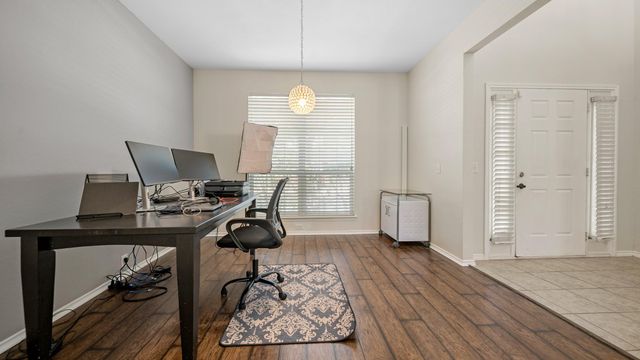 2803 Darby Brook Drive, Fresno, TX 77545