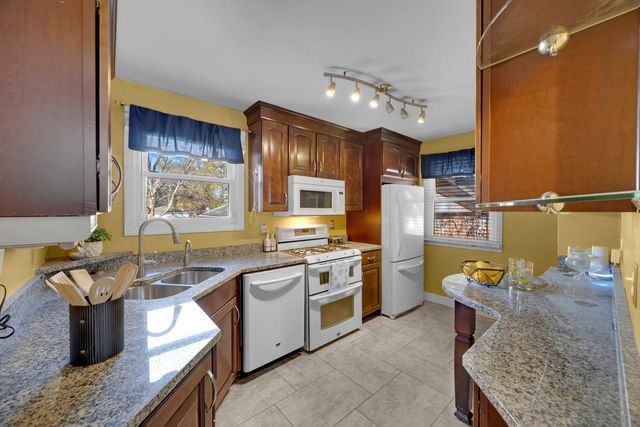 3238 178th Street, Lansing, IL 60438