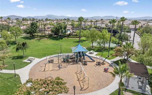 39158 Steeplechase Ln., Temecula, CA 92591