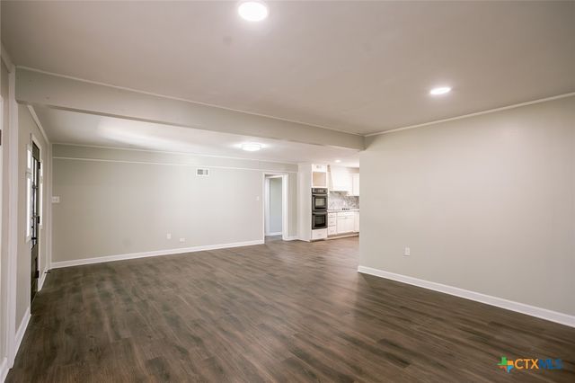 2807 Bluebonnet Street, Victoria, TX 77901