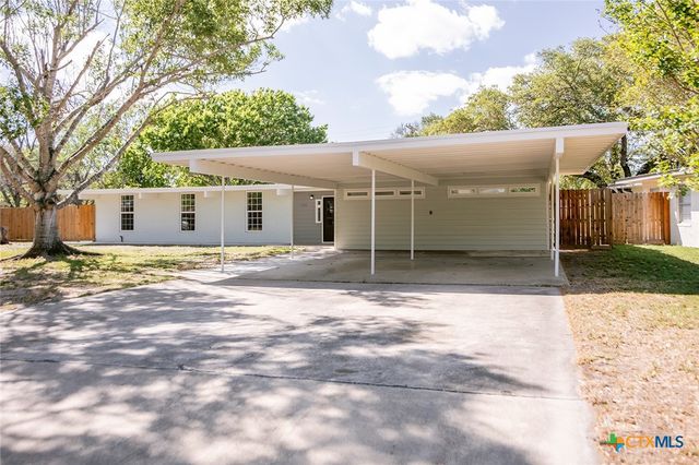 2807 Bluebonnet Street, Victoria, TX 77901