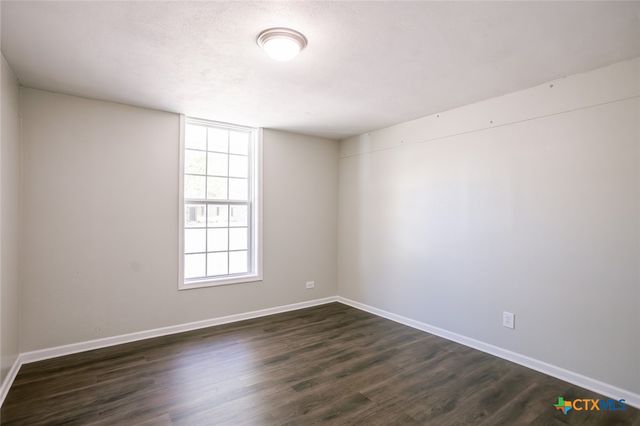 2807 Bluebonnet Street, Victoria, TX 77901