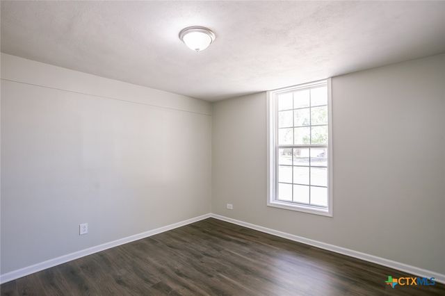 2807 Bluebonnet Street, Victoria, TX 77901