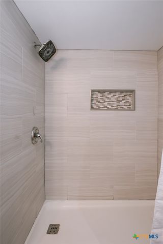 2807 Bluebonnet Street, Victoria, TX 77901