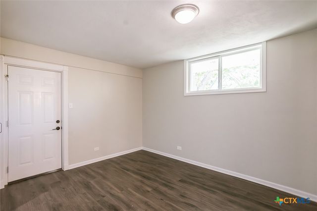 2807 Bluebonnet Street, Victoria, TX 77901