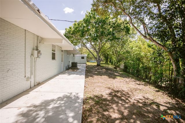 2807 Bluebonnet Street, Victoria, TX 77901