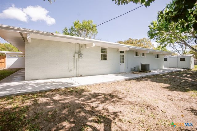 2807 Bluebonnet Street, Victoria, TX 77901