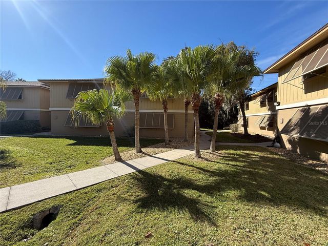 130 JASMINE WOODS COURT 7B, Deltona, FL 32725