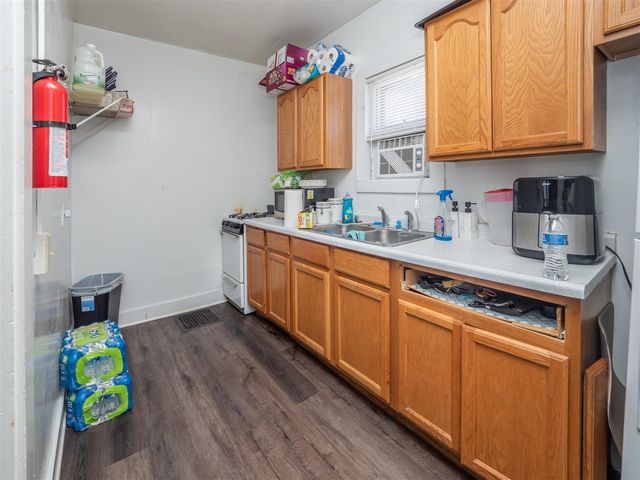 521 Pearl Street, Kalamazoo, MI 49007