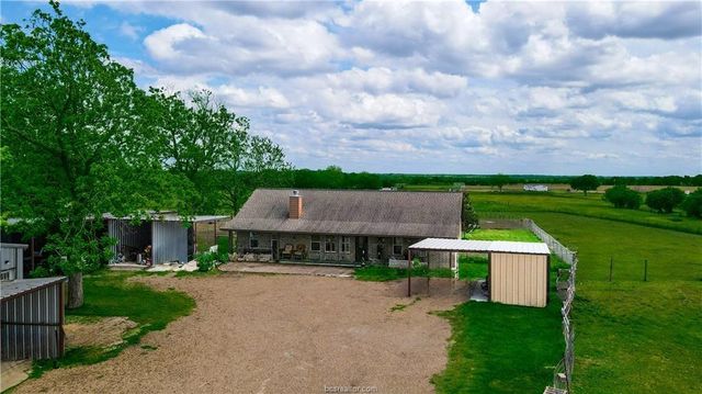 7523 State Highway 21, Caldwell, TX 77836