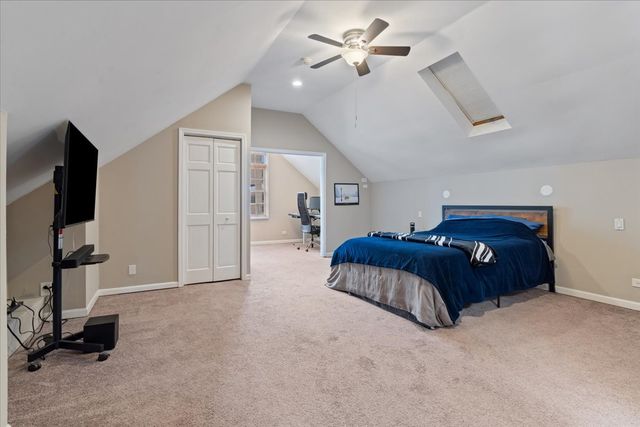 2553 N Southport Avenue 2R, Chicago, IL 60614