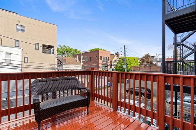 2553 N Southport Avenue 2R, Chicago, IL 60614