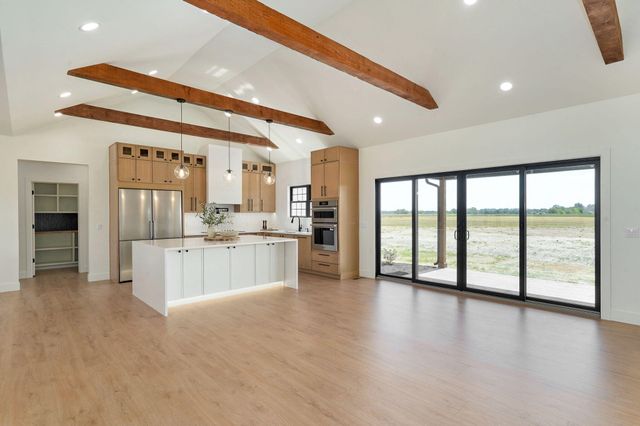 9966 E Farm Road 186, Rogersville, MO 65742