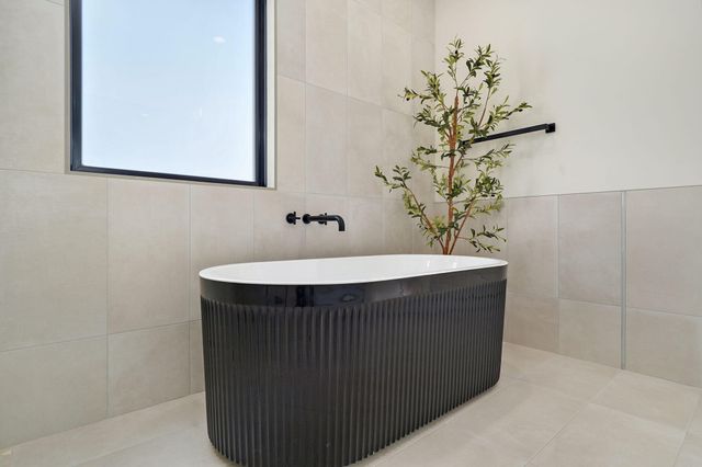 9966 E Farm Road 186, Rogersville, MO 65742