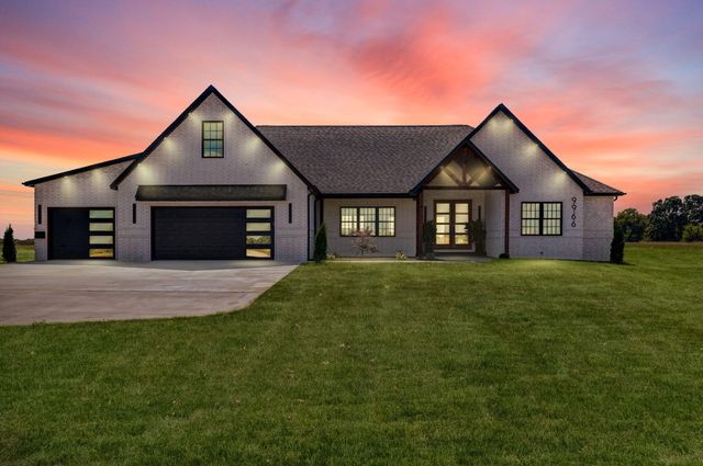 9966 E Farm Road 186, Rogersville, MO 65742