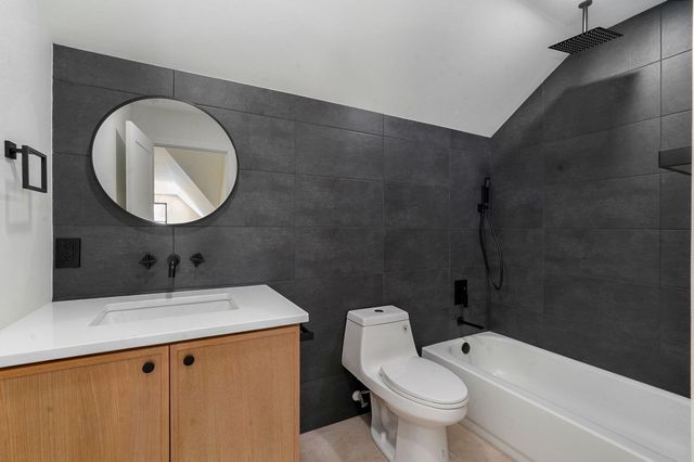 9966 E Farm Road 186, Rogersville, MO 65742