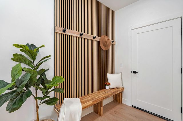 9966 E Farm Road 186, Rogersville, MO 65742