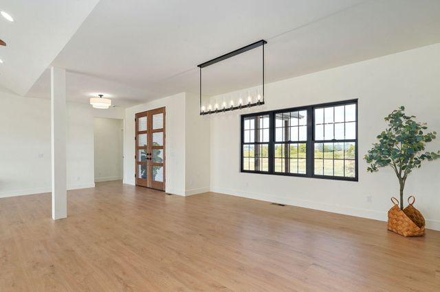 9966 E Farm Road 186, Rogersville, MO 65742