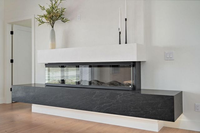 9966 E Farm Road 186, Rogersville, MO 65742