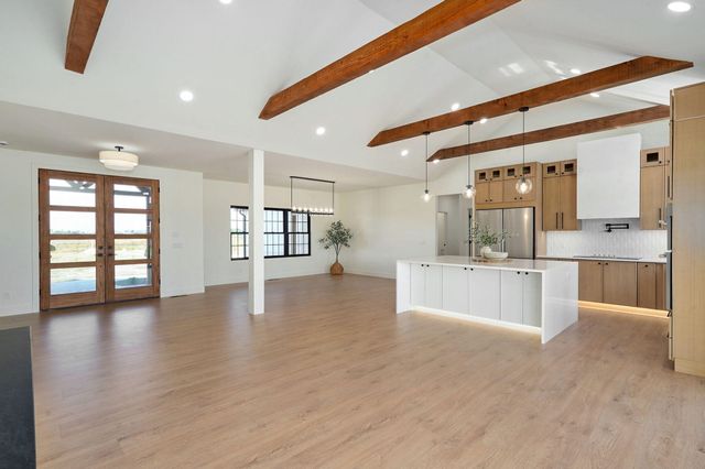 9966 E Farm Road 186, Rogersville, MO 65742