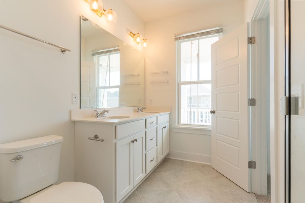 Image 16 of property listing at 312 Eclipse Street, Summerville, SC 29486