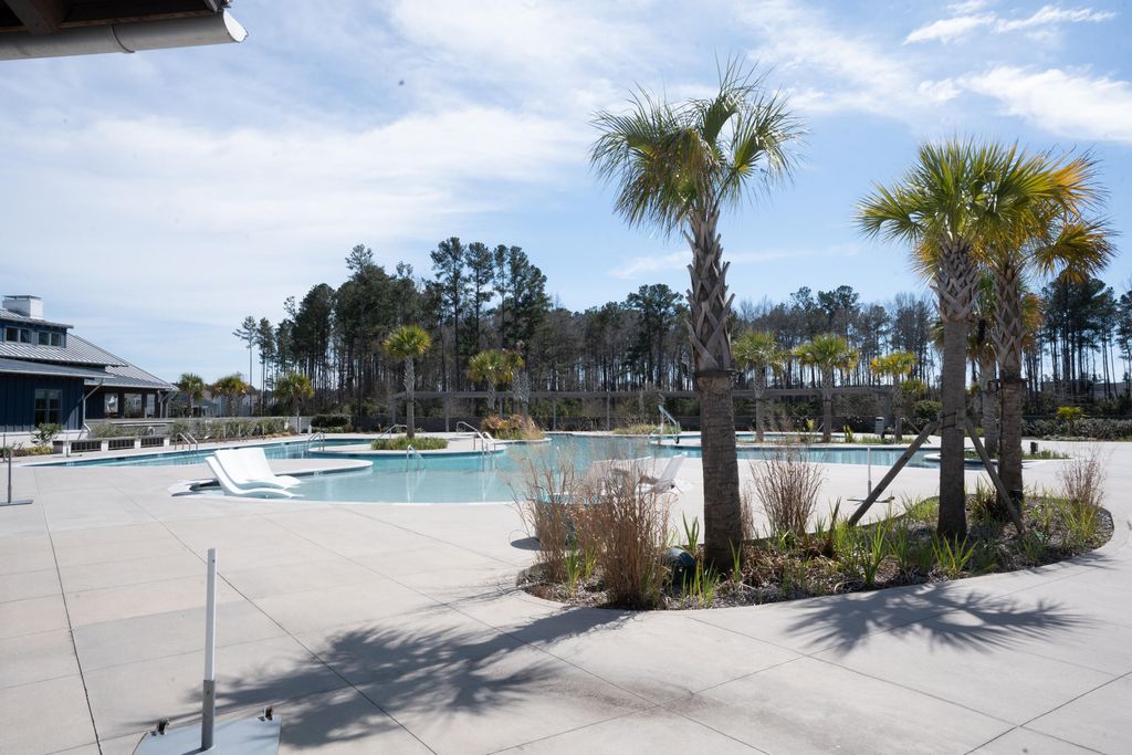 Image 34 of property listing at 312 Eclipse Street, Summerville, SC 29486