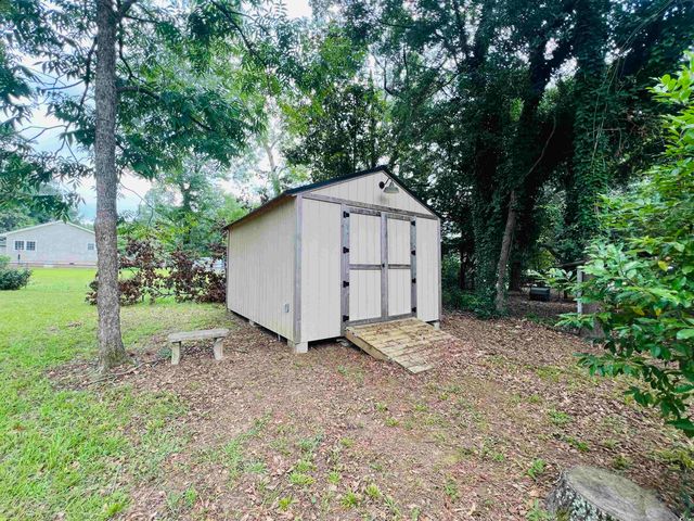 517 Singleton Ave, Kingstree, SC 29556