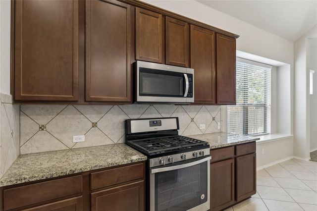 505 Cerezo DR, Leander, TX 78641