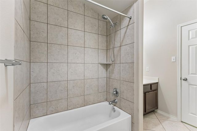 505 Cerezo DR, Leander, TX 78641