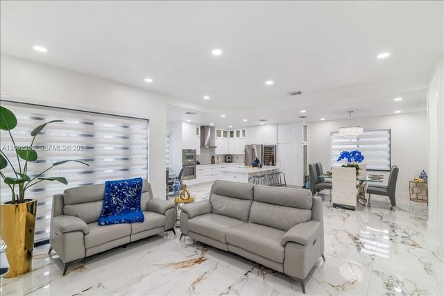 16234 SW 48th Terrace, Miami, FL 33185