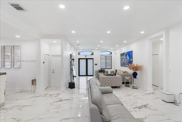 16234 SW 48th Terrace, Miami, FL 33185